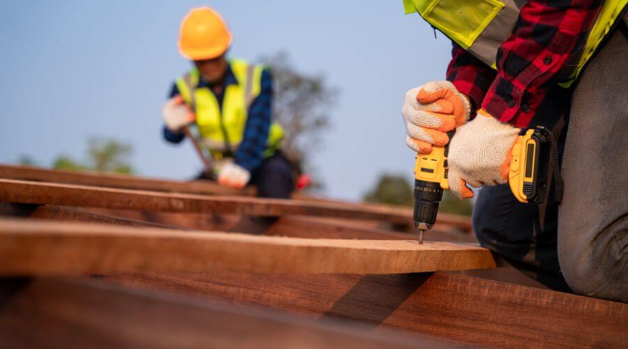 Professional gutter cleaning in Orange, CA